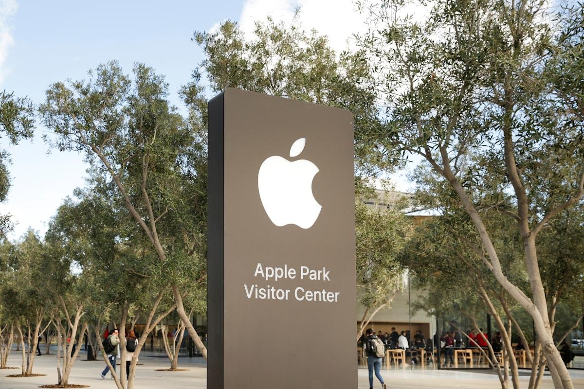 German court rules Apple cannot call its smartwatch 'carbon neutral'