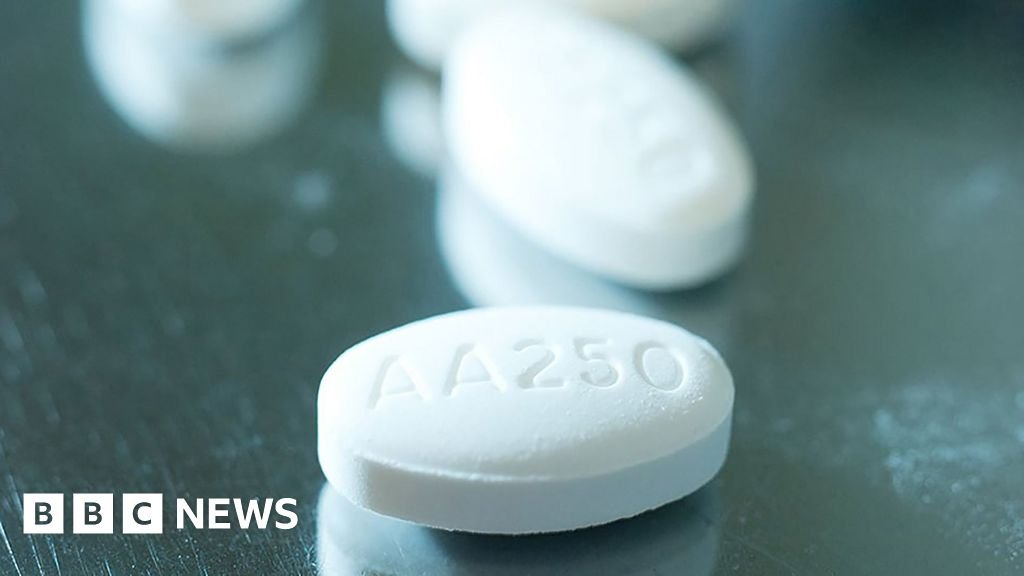 Prostate drug, abiraterone, to be offered to thousands in England