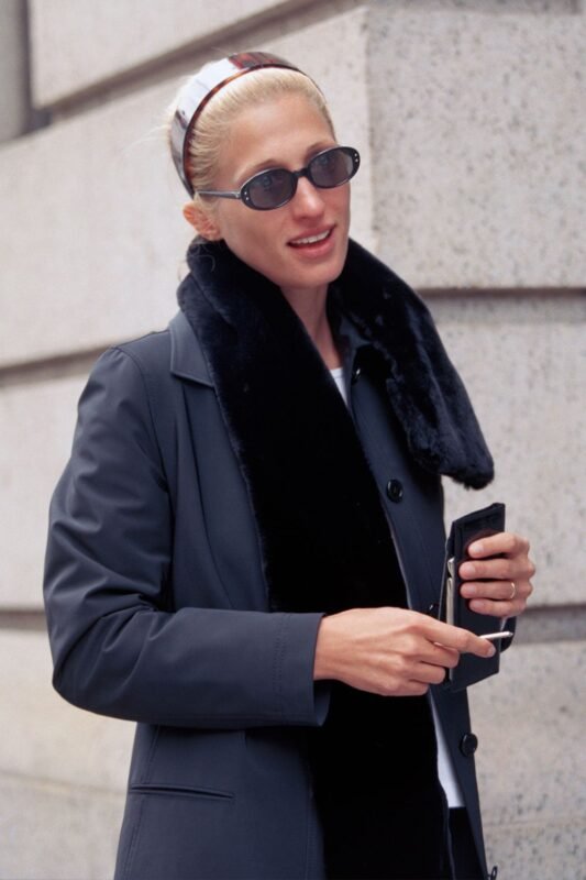 9 Capsule Wardrobe Staples Inspired by Carolyn Bessette-Kennedy