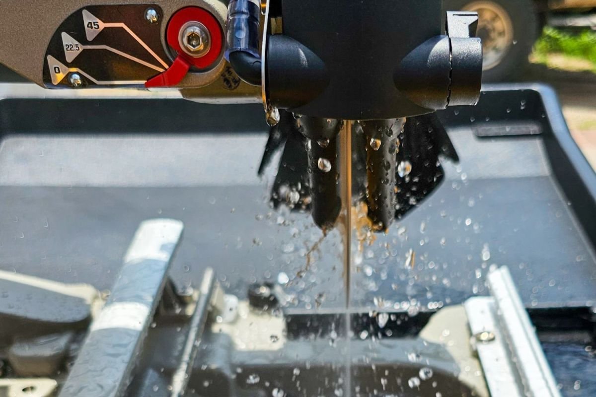 How to Use a Wet Saw to Cut Tile